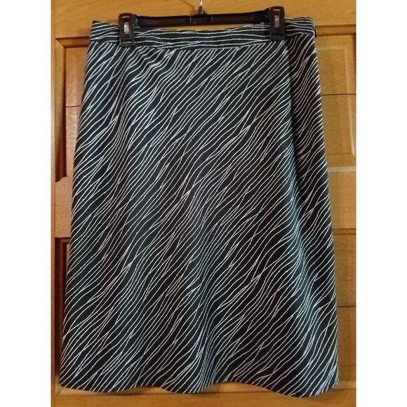 JBXR San Francisco Womens Black White Striped Skirt Sz 14 - Picture 1 of 3